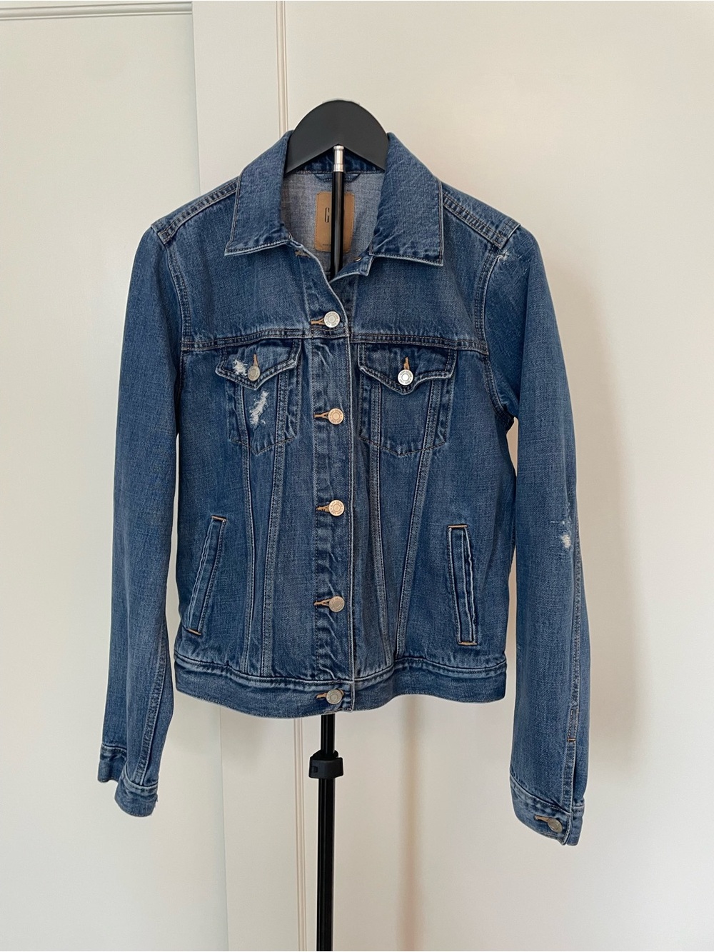 GAP Midwash Blue Denim slightly distressed Jacket